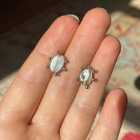 pearly studs 02