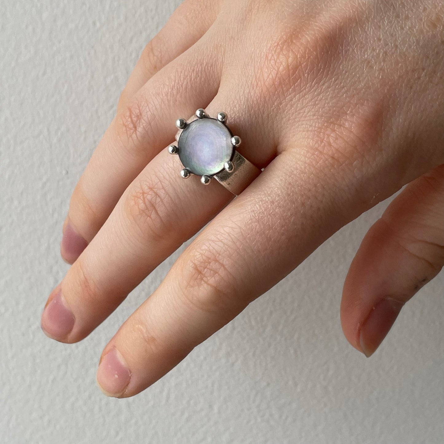 moody pearl ring 7.5