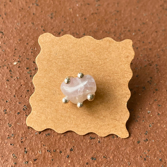 pebble stud 02