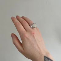 White Stone Ring 01