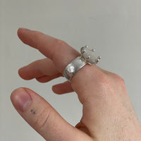 White Stone Ring 02
