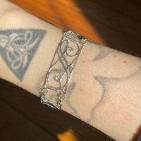 Spiral-panel bracelet